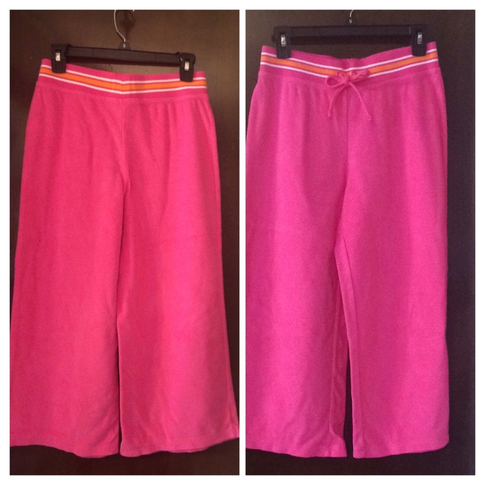 Wave Zone Capris. Perfect for a beach day!🏖️